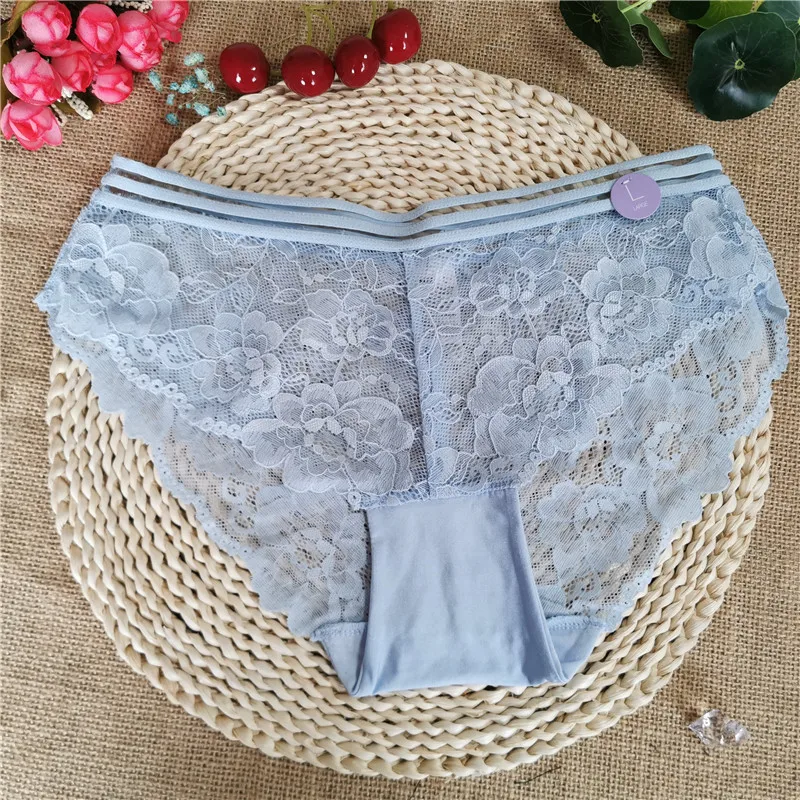 European and American wind lace girl's underwear hot thin sexy gauze hollowed-out hot triangle cotton crotch women's underwear
European and American wind lace girl's underwear hot thin sexy gauze hollowed-out hot triangle cotton crotch women's underwear