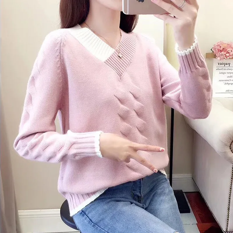 2019 Autumn Winter Patchwork matching Outerwear Fashion Women Sweaters and Pullover V-neck Loose Knitted Sweater Female Pullover
2019 Autumn Winter Patchwork matching Outerwear Fashion Women Sweaters and Pullover V-neck Loose Knitted Sweater Female Pullover