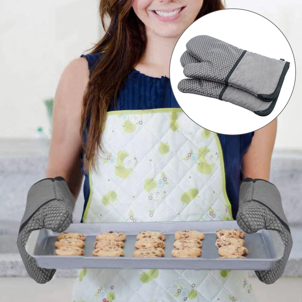 Oven Gloves with Heat-resistant Non-slip Silicone Thick Cotton Pad for Kitchen Baking Gloves, Fondue Racks, Barbecue and Camping
Oven Gloves with Heat-resistant Non-slip Silicone Thick Cotton Pad for Kitchen Baking Gloves, Fondue Racks, Barbecue and Camping