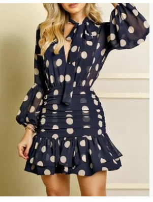 2021 European and American sexy open back long-sleeved new round neck leaking breast bag hip print mid-le
2021 European and American sexy open back long-sleeved new round neck leaking breast bag hip print mid-le