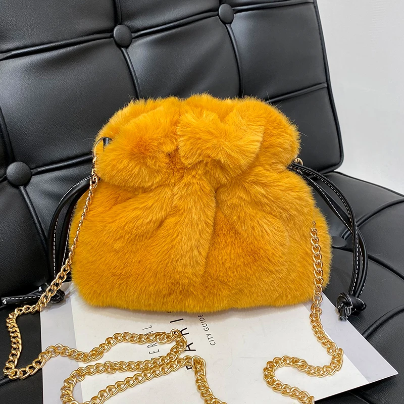 VeryMe Winter New Soft Plush Women's Bag Phone Coin Purse Small Handbags High Quality Female Shoulder Pack Solid Color Tote Bags
VeryMe Winter New Soft Plush Women's Bag Phone Coin Purse Small Handbags High Quality Female Shoulder Pack Solid Color Tote Bags
