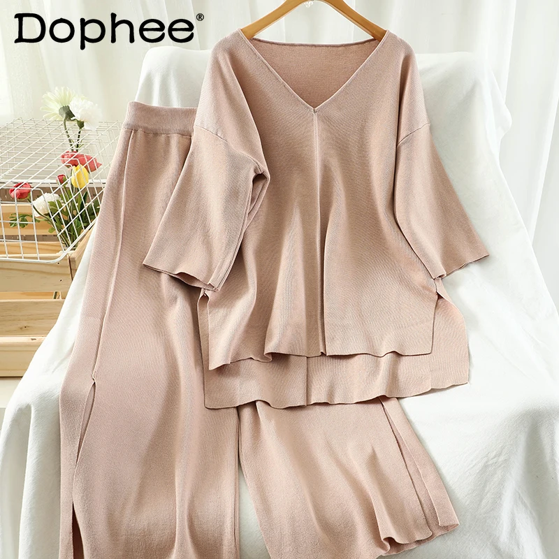 Simple Short-Sleeved Knitted Suit for Women 2021 Spring New V-neck Knit Tshirt Large Size Wide-Leg Pants Ladies Two-Piece Suit
Simple Short-Sleeved Knitted Suit for Women 2021 Spring New V-neck Knit Tshirt Large Size Wide-Leg Pants Ladies Two-Piece Suit