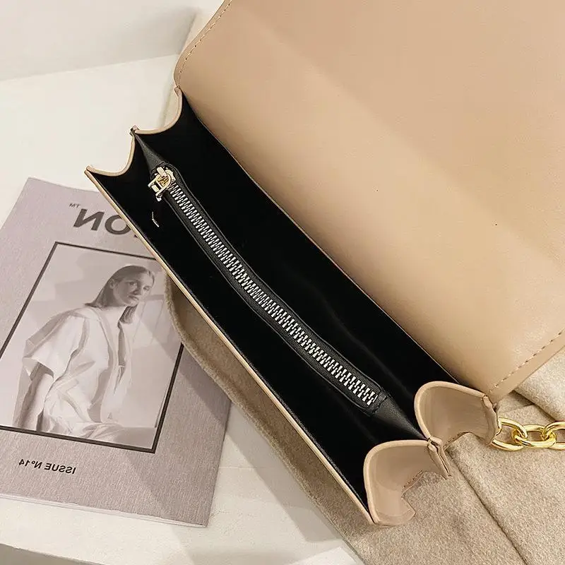 Fashion Metal Chain Square Grid PU Leather Ladies Crossbody Shoulder Handbags Beautiful Women 2020 Bags for Black Women Casual 
Fashion Metal Chain Square Grid PU Leather Ladies Crossbody Shoulder Handbags Beautiful Women 2020 Bags for Black Women Casual