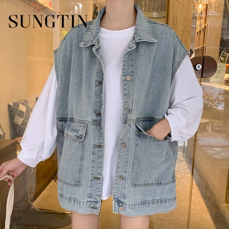 Фото Женский джинсовый жилет Sungtin с отложным воротником и карманами однотонный в