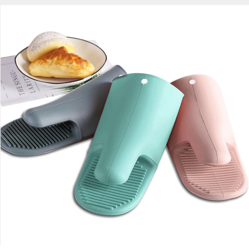 Silicone Baking Oven Mitts Microwave Glove Household Thicken Insulation Non Stick Anti-slip Kitchen Gadgets Cooking BBQ Tools 
Silicone Baking Oven Mitts Microwave Glove Household Thicken Insulation Non Stick Anti-slip Kitchen Gadgets Cooking BBQ Tools