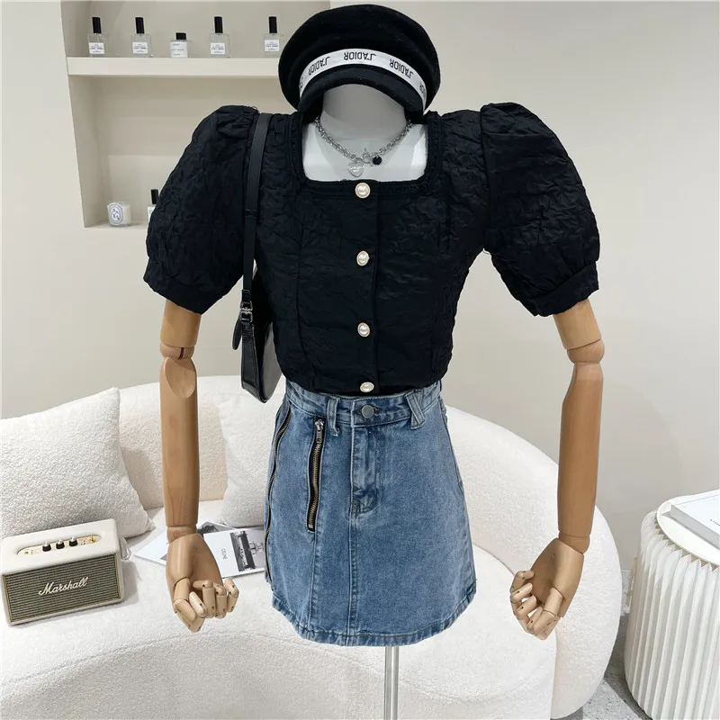 Women's Spring Summer 2021 Fashion Temperament Square neck bubble sleeve short pearl button top Vintage shirt
Women's Spring Summer 2021 Fashion Temperament Square neck bubble sleeve short pearl button top Vintage shirt