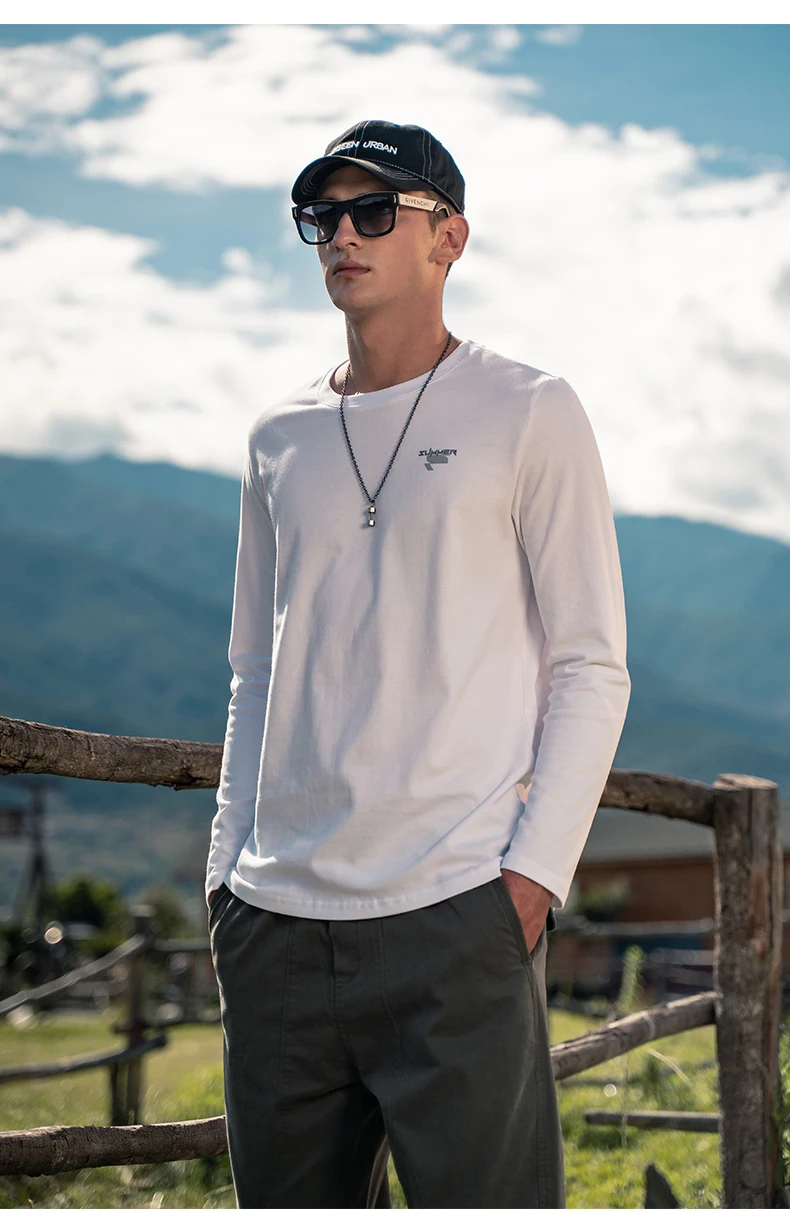 3945 2021 new product soft brushed cotton men's letter printing base round neck long sleeve T-shirt
3945 2021 new product soft brushed cotton men's letter printing base round neck long sleeve T-shirt