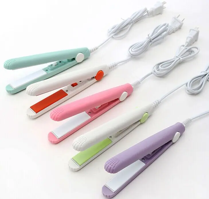 2020 New Professional Hair Straightener Mini Travel Ceramic Straightening Irons Blue Hair Flat Iron With Free EU Adapter
2020 New Professional Hair Straightener Mini Travel Ceramic Straightening Irons Blue Hair Flat Iron With Free EU Adapter