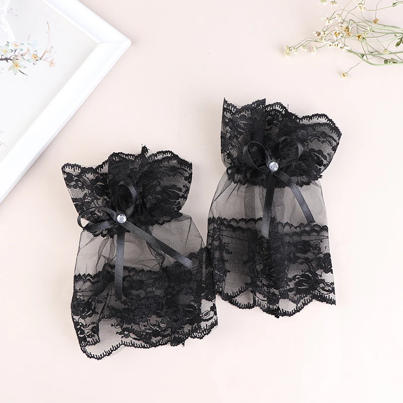 1Pair Women Black White Lace Wrist Cuffs Bracelets Wedding Rhinestone Bow Fingerless Gloves
1Pair Women Black White Lace Wrist Cuffs Bracelets Wedding Rhinestone Bow Fingerless Gloves