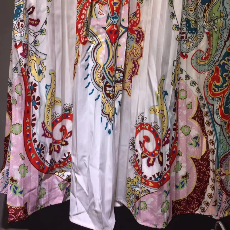 IEQJ Women Vintage Elegant Temperament Belt Printed Robe Dress New Lapel Long Sleeve Loose Fit Fashion Tide Summer 2021 3F0365
IEQJ Women Vintage Elegant Temperament Belt Printed Robe Dress New Lapel Long Sleeve Loose Fit Fashion Tide Summer 2021 3F0365