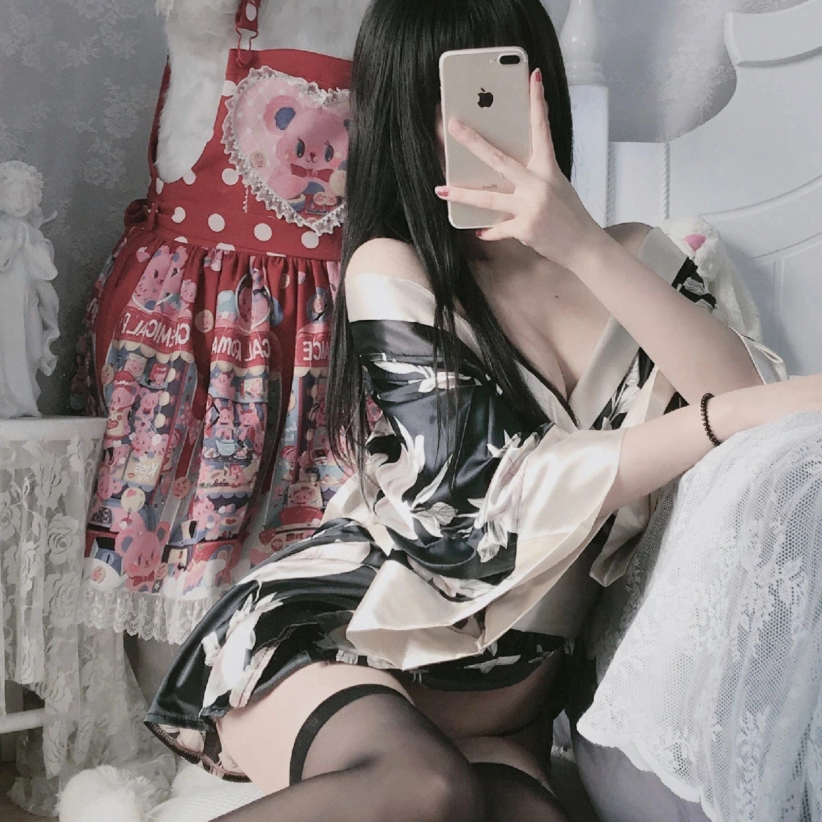Japanese Kimono Sexy Cosplay Outfit for Women Traditional Style Robe Yukata Sakura Costume Pajamas Soft Silk Belt Lingerie Porno
Japanese Kimono Sexy Cosplay Outfit for Women Traditional Style Robe Yukata Sakura Costume Pajamas Soft Silk Belt Lingerie Porno