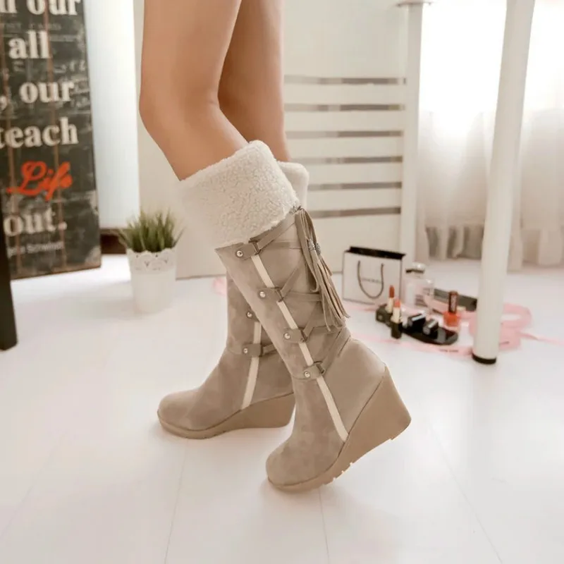Women Knee-High Boots Winter Snow Boots Wedges Keep Warm Shoes for Women Tassel High Heel Boots Cotton-padded Knee High Boots
Women Knee-High Boots Winter Snow Boots Wedges Keep Warm Shoes for Women Tassel High Heel Boots Cotton-padded Knee High Boots