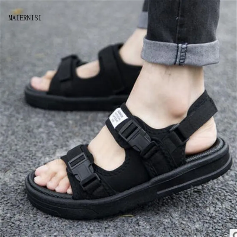 Summer men's sandals beach shoes non-slip men's shoes lovers casual fashion junior high school students sandals and slippers
Summer men's sandals beach shoes non-slip men's shoes lovers casual fashion junior high school students sandals and slippers