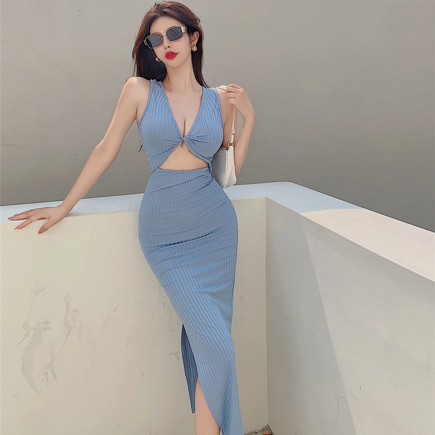 Summer Sexy Sleeveless Maxi Dresses for Woman Deep V-neck Backless Split Sheath Dress Double Size Can Wear YOU647
Summer Sexy Sleeveless Maxi Dresses for Woman Deep V-neck Backless Split Sheath Dress Double Size Can Wear YOU647