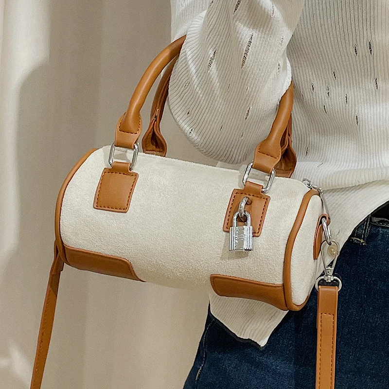 Simple Small Scrub Women's Bag Luxury Designer Crossbody Bags Retro Wild Tote Handbags Casual Popular Female Shoulder Bags 2021
Simple Small Scrub Women's Bag Luxury Designer Crossbody Bags Retro Wild Tote Handbags Casual Popular Female Shoulder Bags 2021