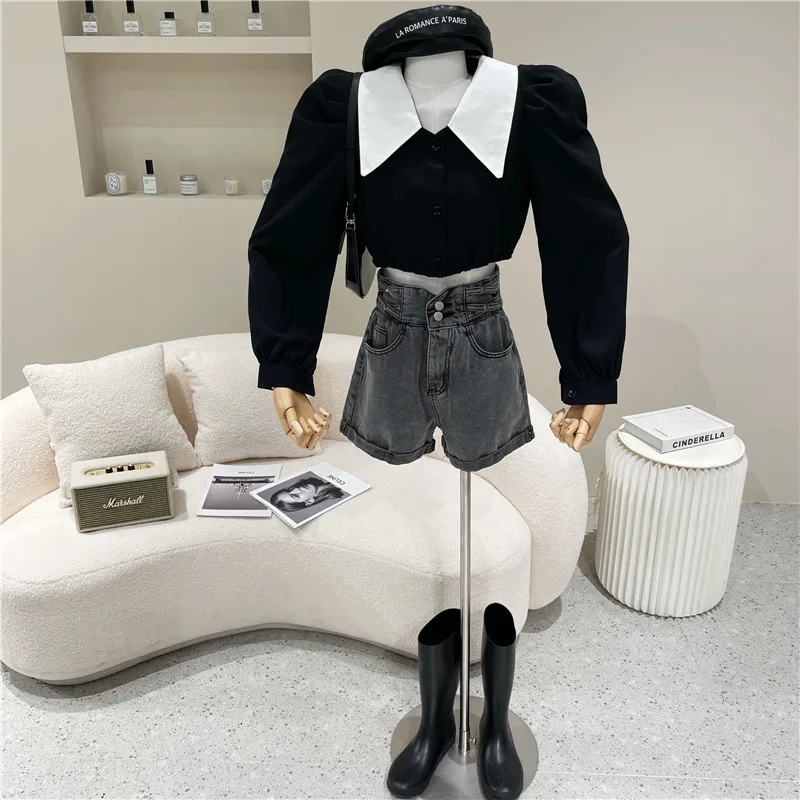 Women's Spring Summer 2021 Fashion Niche Design Temtperament Contrast Lapel Shirt Retro Long Sleeve Chiffon Puff Sleeve Top
Women's Spring Summer 2021 Fashion Niche Design Temtperament Contrast Lapel Shirt Retro Long Sleeve Chiffon Puff Sleeve Top