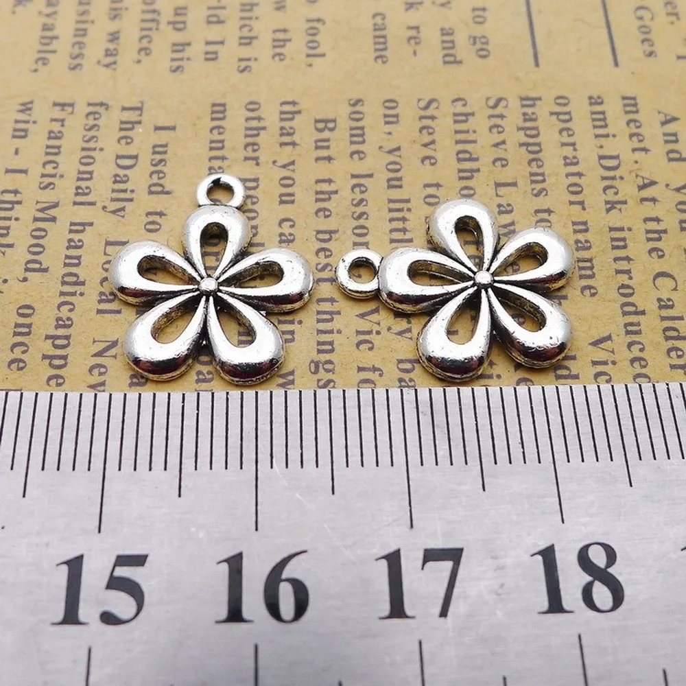 200pcs Flower Charms 15mm x 18mm DIY Jewelry Making Pendant antique silver color
200pcs Flower Charms 15mm x 18mm DIY Jewelry Making Pendant antique silver color
