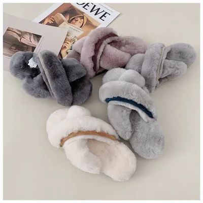 2021 Осень Новые австралийские шерстяные тапочки женские натуральные шерстяные перекрестные тапочки LeosoxsUgg модные и удобные известный бренд
2021 Осень Новые австралийские шерстяные тапочки женские натуральные шерстяные перекрестные тапочки LeosoxsUgg модные и удобные известный бренд