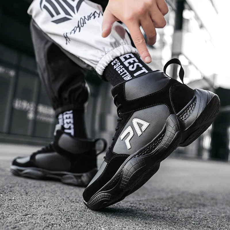 Men's Shoes
Men's Shoes