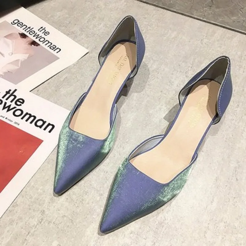 2021 new spring and autumn Korean fashion small fresh wild net red French pointed stiletto high heels.
2021 new spring and autumn Korean fashion small fresh wild net red French pointed stiletto high heels.