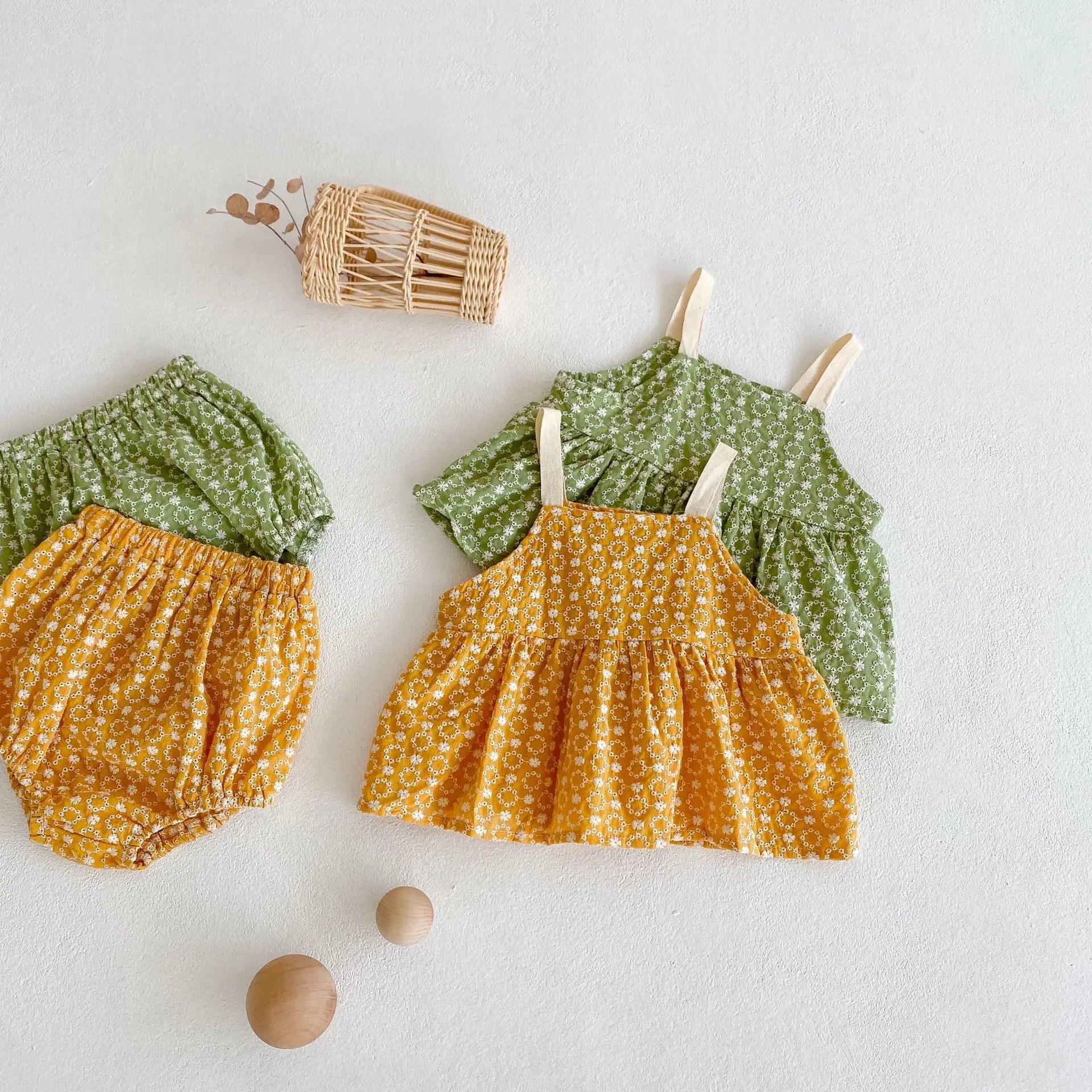 0-3T Flower 2pcs Clothes Set For Newborn Kid Baby Girls Elegant Summer Sleeveless Floral Top Tank Shorts set Cotton Outfit
0-3T Flower 2pcs Clothes Set For Newborn Kid Baby Girls Elegant Summer Sleeveless Floral Top Tank Shorts set Cotton Outfit
