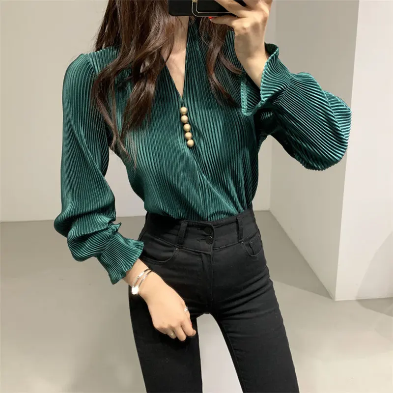 WICCON V-Neck Pleated Elegant Retro 2021 Stylish Sexy Slimming Tops Blouse Women Chic Flare-Sleeved Office Lady Pullovers Shirts
WICCON V-Neck Pleated Elegant Retro 2021 Stylish Sexy Slimming Tops Blouse Women Chic Flare-Sleeved Office Lady Pullovers Shirts