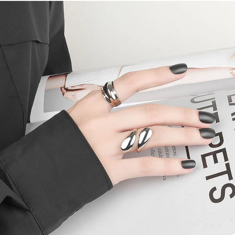 VENTFILLE 925 Sterling Silver Korean Rings For Women Wide Hug Ball Female INS Simple Handmade Opening Index Finger Fashion Jewel
VENTFILLE 925 Sterling Silver Korean Rings For Women Wide Hug Ball Female INS Simple Handmade Opening Index Finger Fashion Jewel