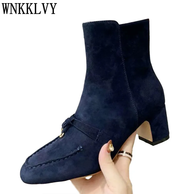 Round toe chunky high heel short boots women real suede metal lock decor ankle boots female autumn winter shoes chelsea botas
Round toe chunky high heel short boots women real suede metal lock decor ankle boots female autumn winter shoes chelsea botas