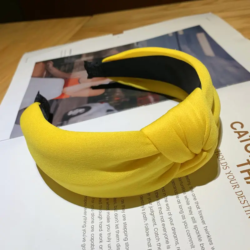 1PC Solid Sponge Hairband Women Wide Side Knotted Headband Soft Fluffy Cloth Hair Hoop Bezel Fashion Lady Hair Accessories 
1PC Solid Sponge Hairband Women Wide Side Knotted Headband Soft Fluffy Cloth Hair Hoop Bezel Fashion Lady Hair Accessories