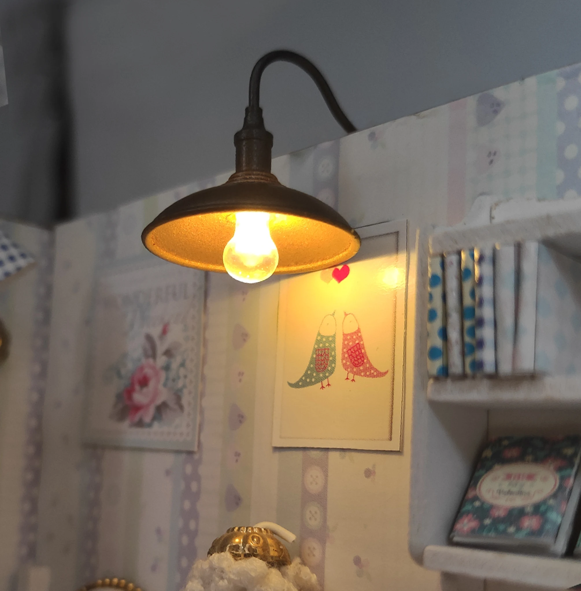 High Quality 1:25 Scale Wall Lamp Model Garden Yard Chandelier Military Sand Table Led Light Material Doll House Decoration Warm
High Quality 1:25 Scale Wall Lamp Model Garden Yard Chandelier Military Sand Table Led Light Material Doll House Decoration Warm