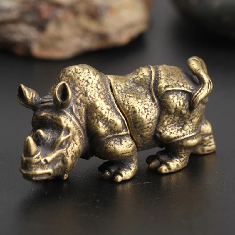 Handmade Crafts Mini Copper Rhino Figurines Sculpture Brass Rhinoceros Home Office Decor Ornament Table Decorations Craft
Handmade Crafts Mini Copper Rhino Figurines Sculpture Brass Rhinoceros Home Office Decor Ornament Table Decorations Craft