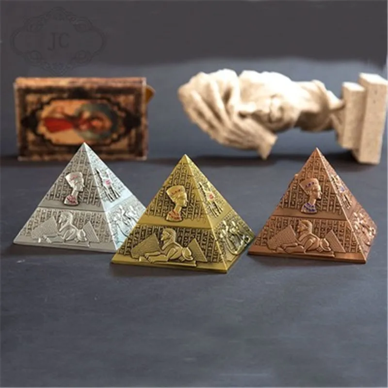 BAO GUANG TA Retro Egyptian Pyramid Ashtray Fashion Alloy Ashtray With Lid Creative Personality Home Decor A1907
BAO GUANG TA Retro Egyptian Pyramid Ashtray Fashion Alloy Ashtray With Lid Creative Personality Home Decor A1907