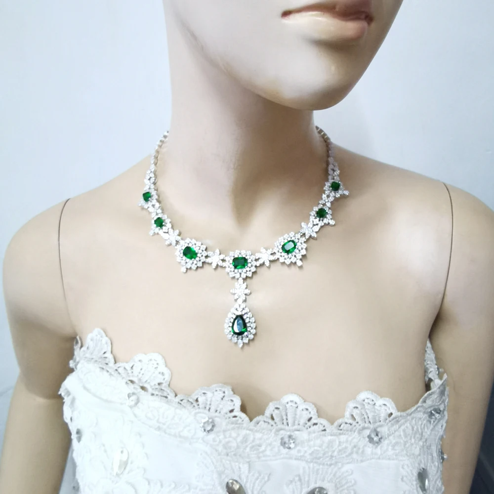 2021 NEW FASHION LUXURY GREEN CZ zircon necklace earring bracelet ring wedding bridal banquet dinner dressing party jewelry set
2021 NEW FASHION LUXURY GREEN CZ zircon necklace earring bracelet ring wedding bridal banquet dinner dressing party jewelry set