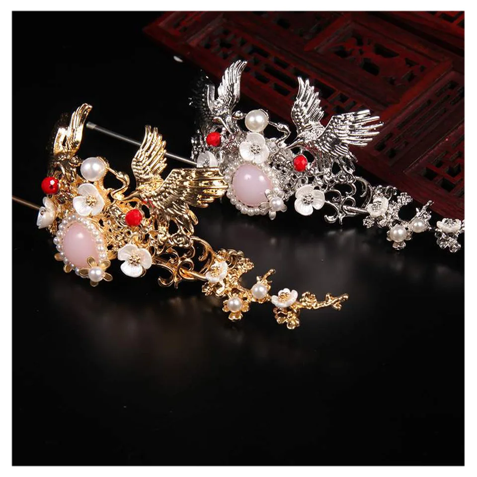 Bride New Style Costume Headwear Chinese Crown Hair Sticks Handmade Vintage Crystal Hairpins Jewelry Accessories Headwear
Bride New Style Costume Headwear Chinese Crown Hair Sticks Handmade Vintage Crystal Hairpins Jewelry Accessories Headwear