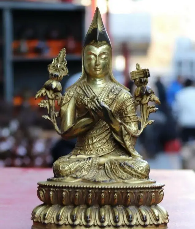 Old Tibetan Copper Gilt Buddhism Je Tsongkhapa Lama Guru Buddha Sculpture Statue
Old Tibetan Copper Gilt Buddhism Je Tsongkhapa Lama Guru Buddha Sculpture Statue