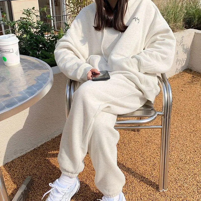 Solid Hooded Sweatshirt Women's Tracksuit 2022autumn Winter New Solid Fashion Preppy Style Casual Sports Two-piece Clothes Trend
Solid Hooded Sweatshirt Women's Tracksuit 2022autumn Winter New Solid Fashion Preppy Style Casual Sports Two-piece Clothes Trend