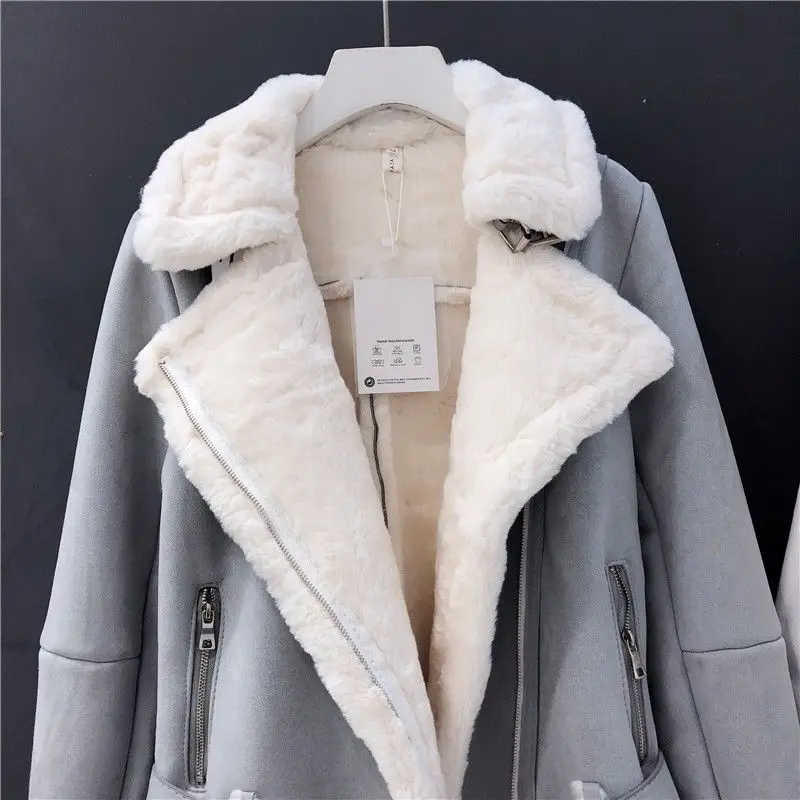 Luck Women Winter Fashion Faux Fur Loose Cotton Warm Thick Coat Female Suede Short Faux Leather Jacket Casual Warm Outwears
Luck Women Winter Fashion Faux Fur Loose Cotton Warm Thick Coat Female Suede Short Faux Leather Jacket Casual Warm Outwears