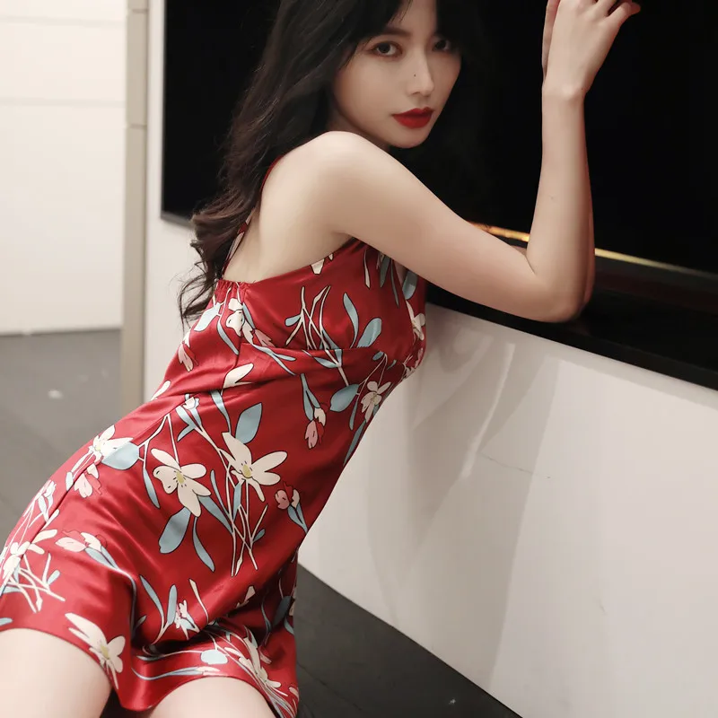 Summer Women Sleep Dress Pink Flower Nightgown Women Mini NIghtdress Femme Spaghetti Strap Sleepwear V-neck Home Dress
Summer Women Sleep Dress Pink Flower Nightgown Women Mini NIghtdress Femme Spaghetti Strap Sleepwear V-neck Home Dress