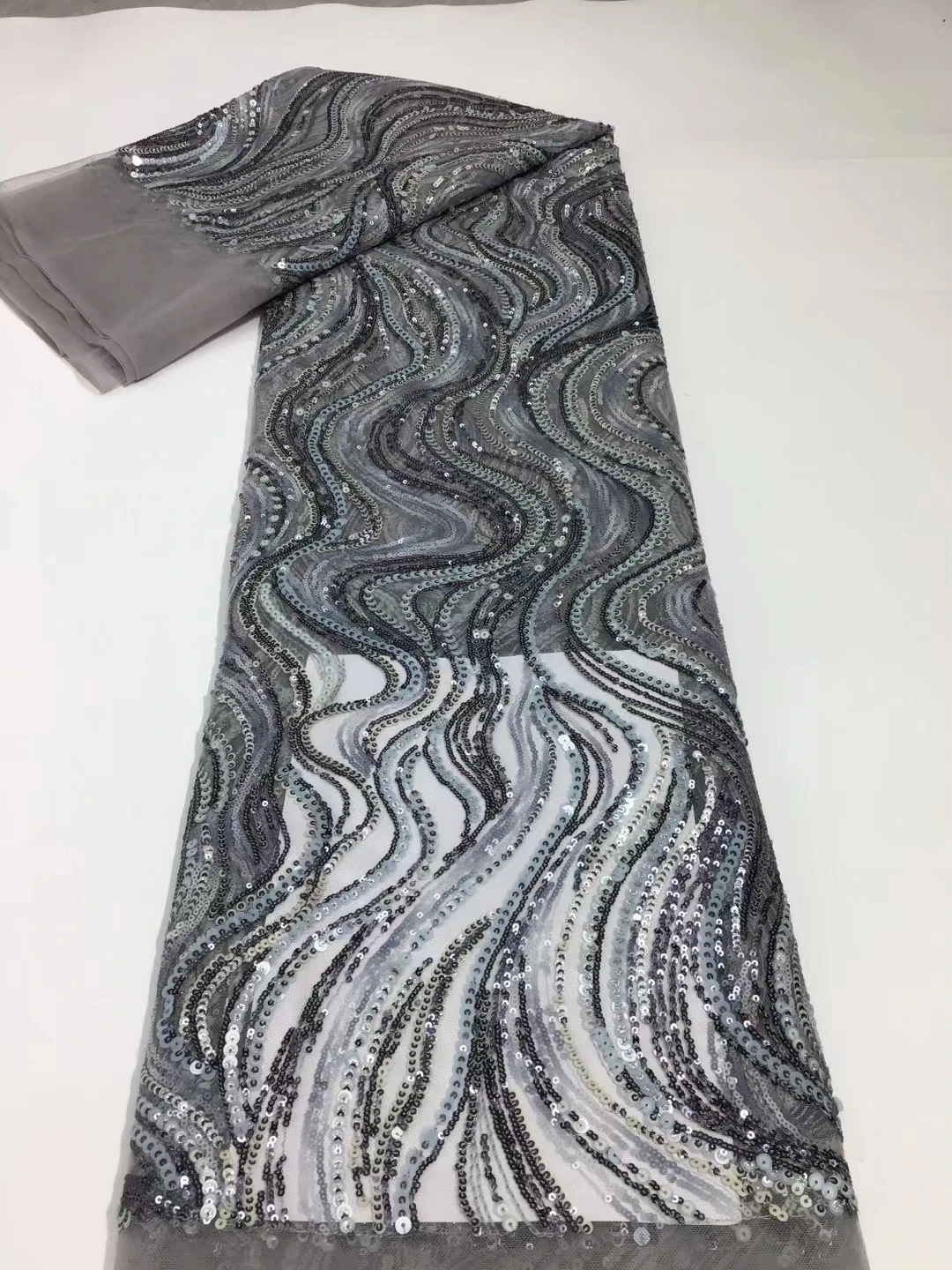 Hot Sale High Quality African Lace Fabric With Sequins Sequence Mesh Lace Fabric New Design Nigerian Tulle Lace Fabric Occasion
Hot Sale High Quality African Lace Fabric With Sequins Sequence Mesh Lace Fabric New Design Nigerian Tulle Lace Fabric Occasion