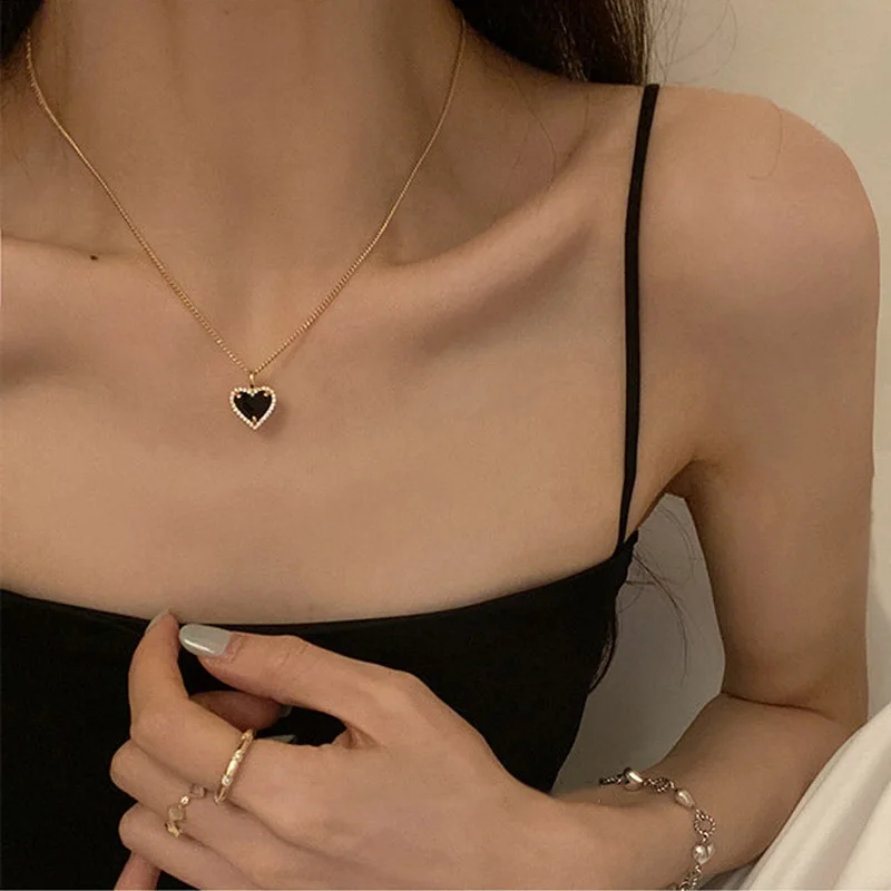 New Black Zircon Heart Pendant Necklace For Women Gold Chain Choker Necklaces Simple Fashion Jewelry Collar
New Black Zircon Heart Pendant Necklace For Women Gold Chain Choker Necklaces Simple Fashion Jewelry Collar