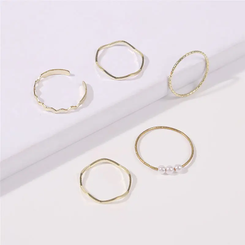 Fashion New Geometric Irregular Abstract Minimalist Ring Set Glossy Simple Line Personality Adjustable Ring Women Party Jewelry
Fashion New Geometric Irregular Abstract Minimalist Ring Set Glossy Simple Line Personality Adjustable Ring Women Party Jewelry
