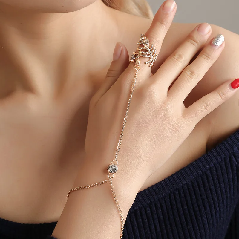Luokey Gold Color Rhinestone Bracelet Bangle With Finger Ring For Women Fashion Link Chain Leaf Bracelets Jewelry Pulseras Mujer
Luokey Gold Color Rhinestone Bracelet Bangle With Finger Ring For Women Fashion Link Chain Leaf Bracelets Jewelry Pulseras Mujer