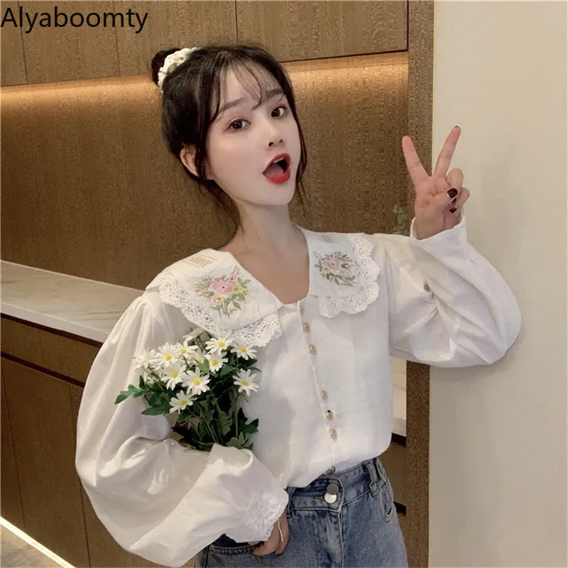 Japanese Lolita Style Spring Autumn Women Shirt Peter Pan Collar Cute Kawaii Sweet Blouse Cotton Linen Floral Embroidery Blusas
Japanese Lolita Style Spring Autumn Women Shirt Peter Pan Collar Cute Kawaii Sweet Blouse Cotton Linen Floral Embroidery Blusas