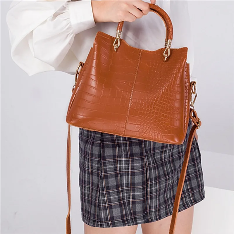 3-Piece Set Composite Bag Designer High Quality PU Leather Women Handbag Ladies Fashion Small Shoulder Crossbody Bag
3-Piece Set Composite Bag Designer High Quality PU Leather Women Handbag Ladies Fashion Small Shoulder Crossbody Bag