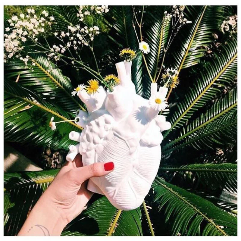 Anatomical Heart Shape Flower Vase Nordic Style Flower Pot Art Vases Sculpture Desktop Plant Pot Gifts for Home Ornament Decor
Anatomical Heart Shape Flower Vase Nordic Style Flower Pot Art Vases Sculpture Desktop Plant Pot Gifts for Home Ornament Decor