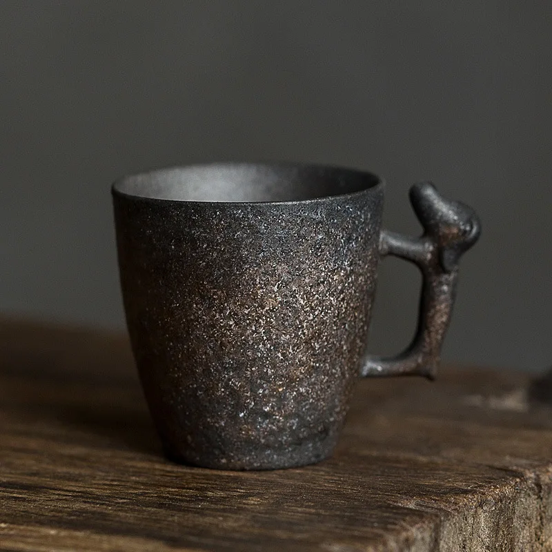 Керамическая кофейная кружка
Керамическая кофейная кружка