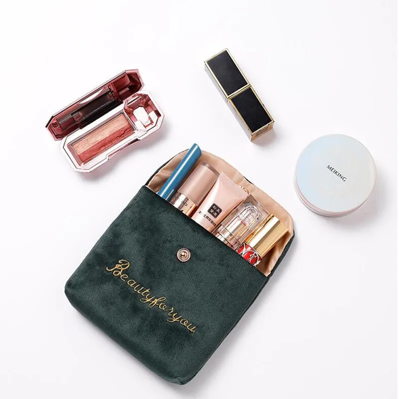 Women Velvet Soft Small Cosmetic Bag Hasp Girl Lipstick Bag Sanitary Pads Organizer Pouch Travel Makeup Bags Mini Beauty Case
Women Velvet Soft Small Cosmetic Bag Hasp Girl Lipstick Bag Sanitary Pads Organizer Pouch Travel Makeup Bags Mini Beauty Case
