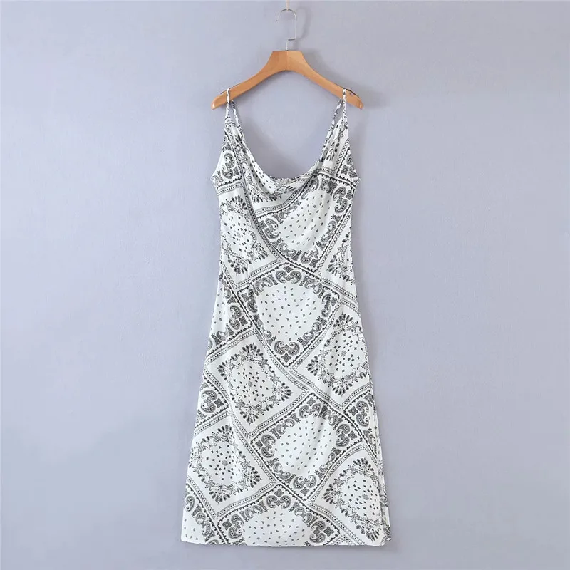 Женское платье с высокой талией, на бретелях-спагетти, без рукавов
Женское платье с высокой талией, на бретелях-спагетти, без рукавов