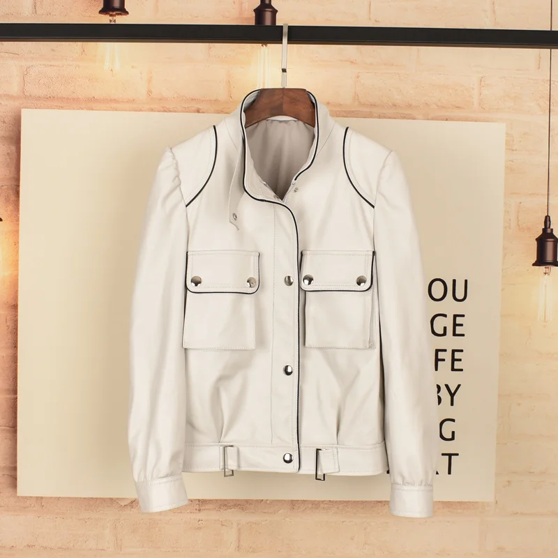 Real white and female leather jacket, long-sleeve lambskin jacket for biker, Korean fashion, with pockets to use in the office
Real white and female leather jacket, long-sleeve lambskin jacket for biker, Korean fashion, with pockets to use in the office