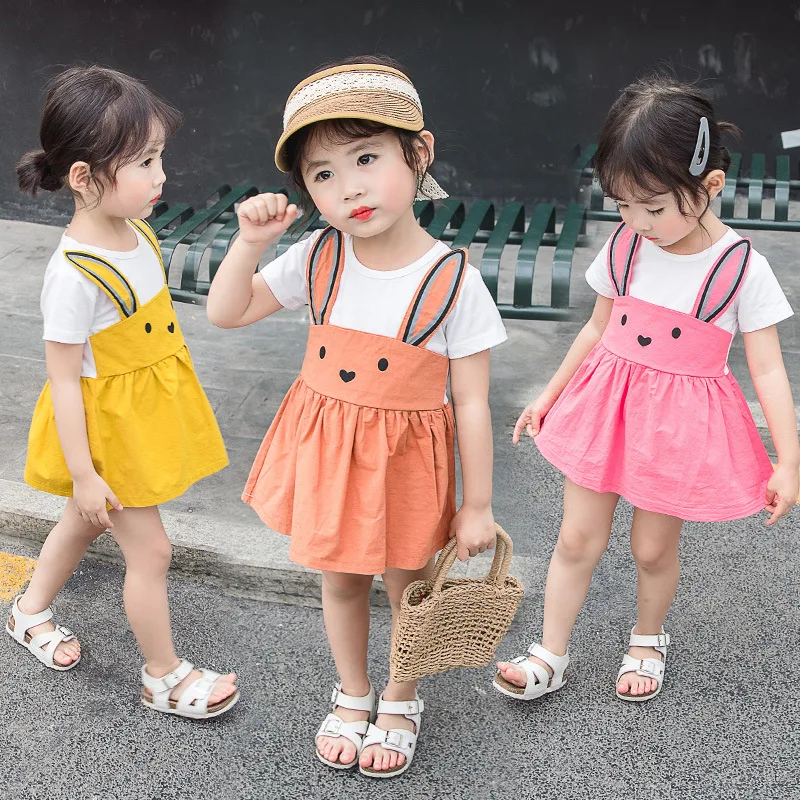 Summer 2020 new fashion of girl dress girl short-sleeved baby 1-6-year-old bunny cute baby dress,Rabbit print cut dress
Summer 2020 new fashion of girl dress girl short-sleeved baby 1-6-year-old bunny cute baby dress,Rabbit print cut dress